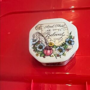 Music box , porcelain “And this is my Beloved”